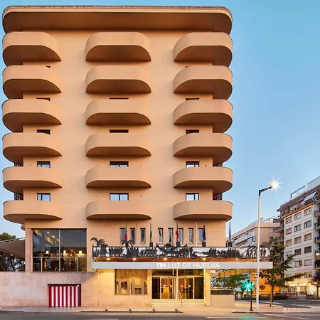 Nh Luz Hotel 4*