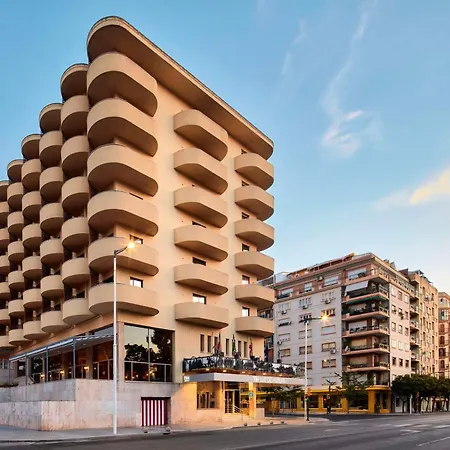 Hotel Nh Luz 4*