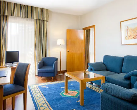 Hotel Nh Luz 4*