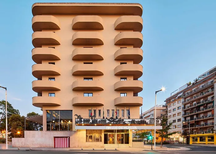 Nh Luz Hotel