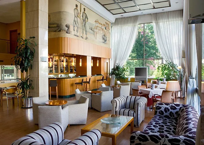 Hotel Nh Luz 4*