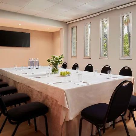 Nh Luz Hotel 4*